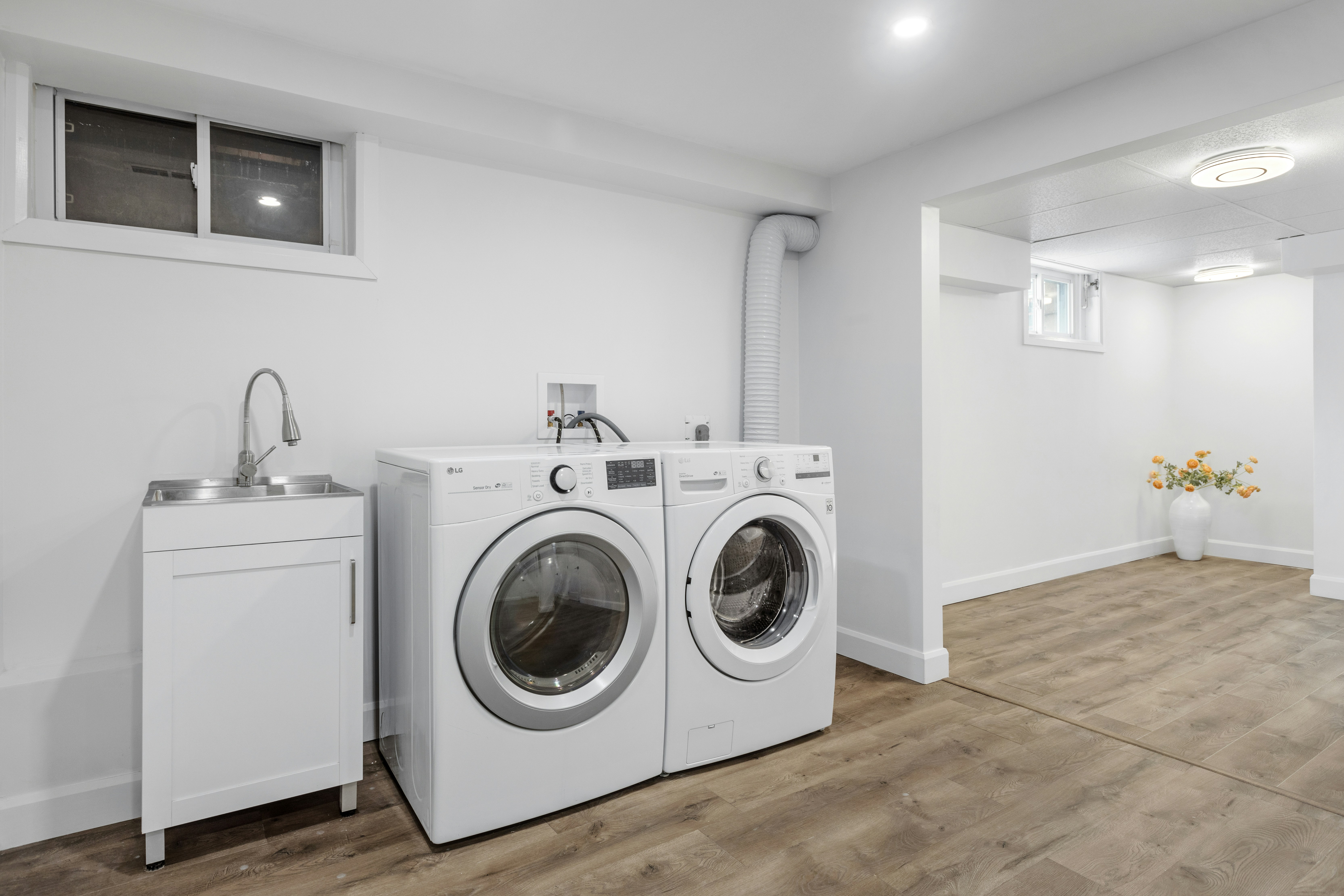 8000 PowerCare UniversalDose 11kg Washer Dryer (LWR8516L6UD), AEG